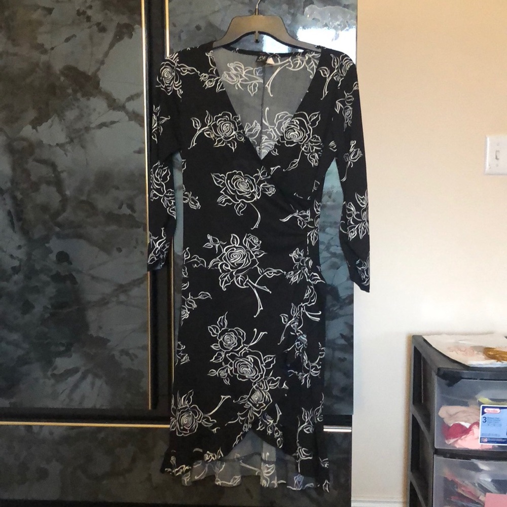 Black and white floral dress NWT